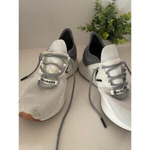 New Balance Fresh Foam Roav Women White/Gray/Cream Runner Shoes Size 9.5
